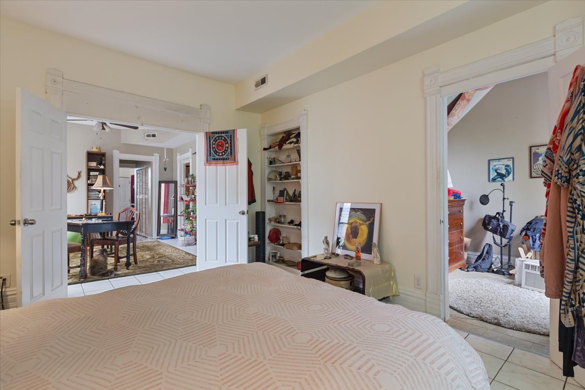1634 North Sawyer Avenue Chicago IL 60647