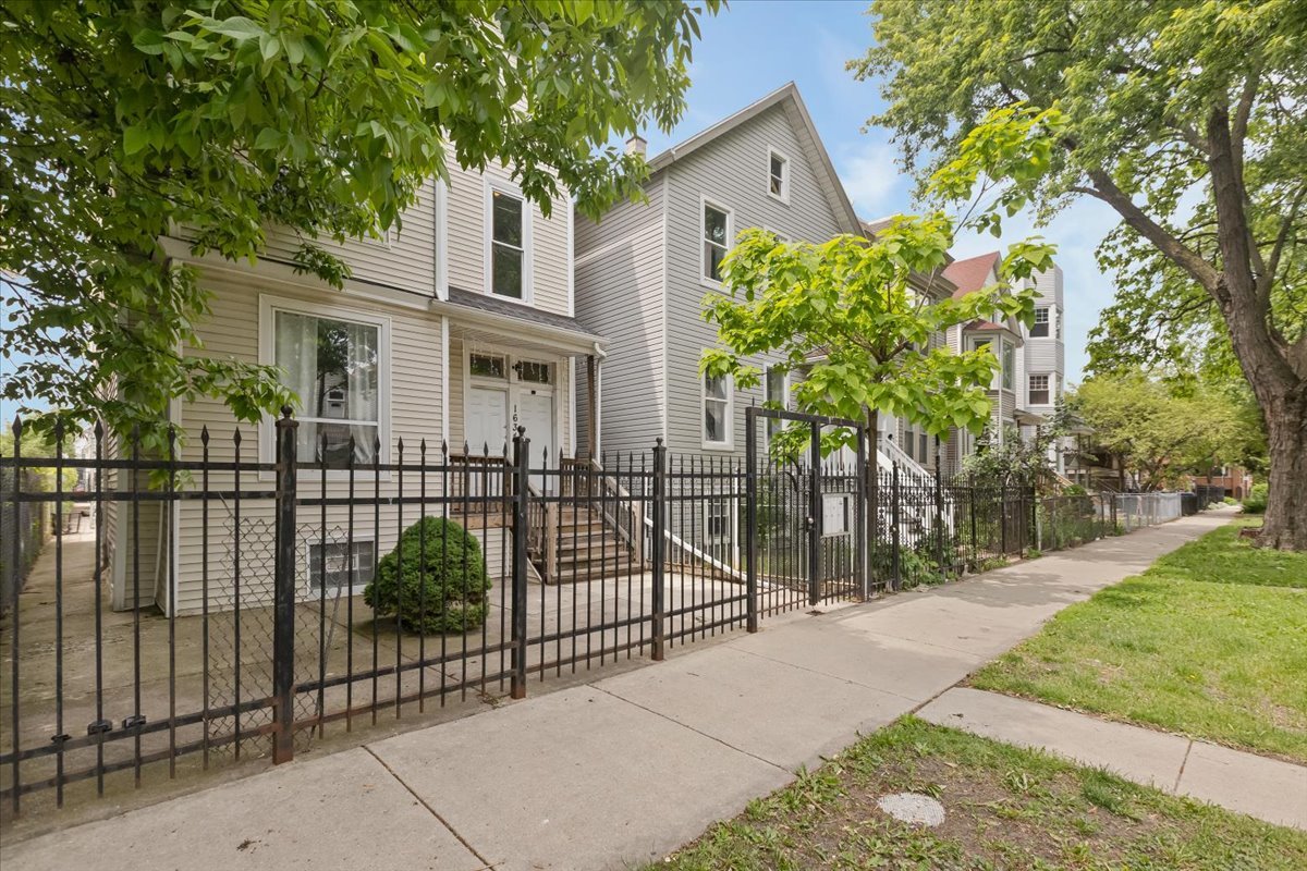 1634 North Sawyer Avenue Chicago IL 60647