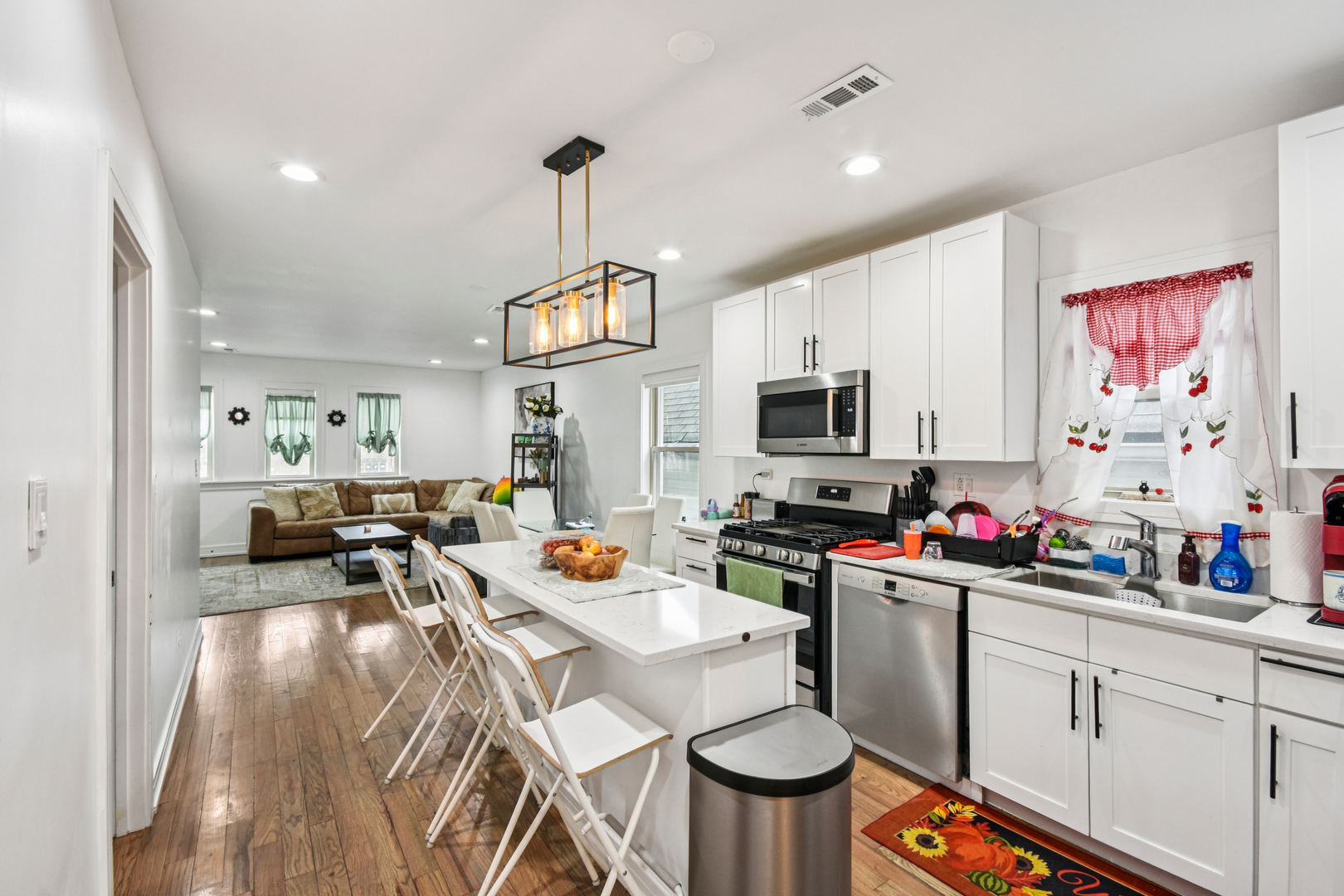 3806 West Armitage Avenue Chicago IL 60647