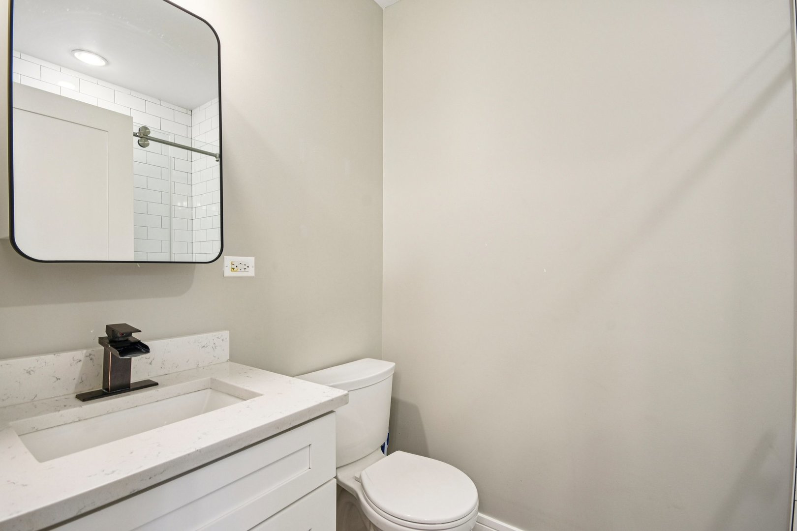3806 West Armitage Avenue Chicago IL 60647
