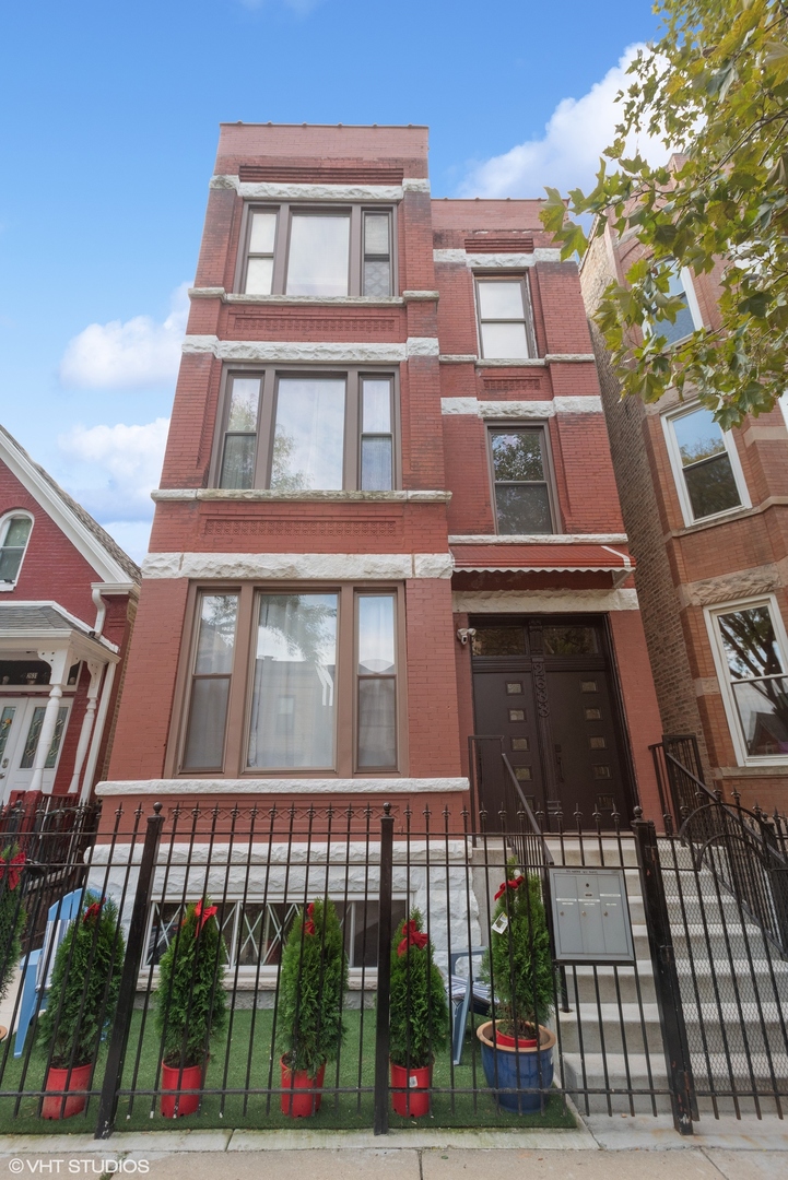 2633 West Potomac Avenue Chicago IL 60622