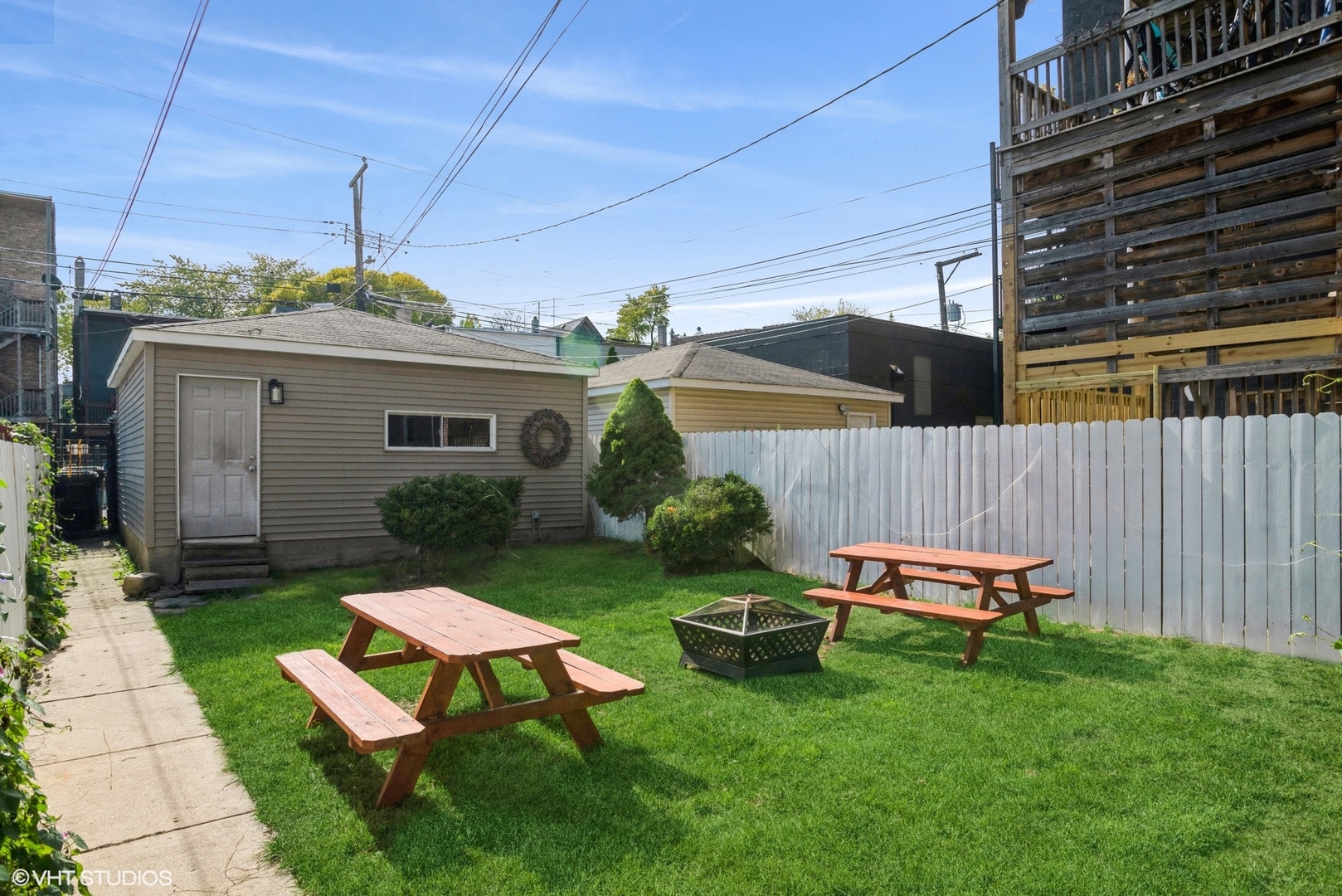 2633 West Potomac Avenue Chicago IL 60622