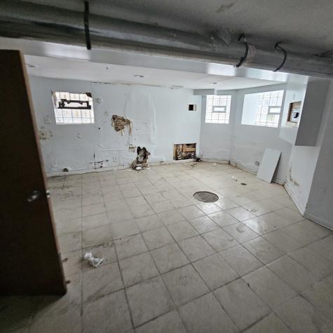 3834 West Monroe Street Chicago IL 60624