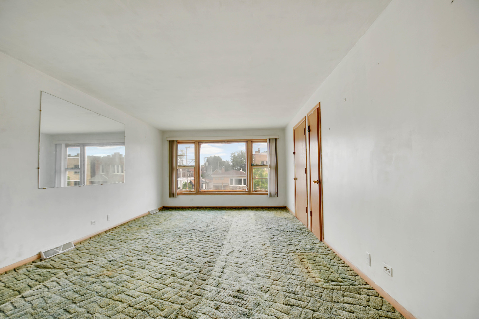 843 West 34th Place Chicago IL 60608