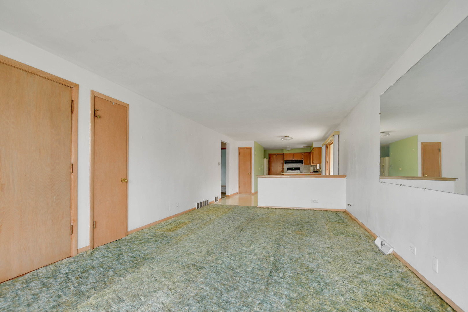 843 West 34th Place Chicago IL 60608