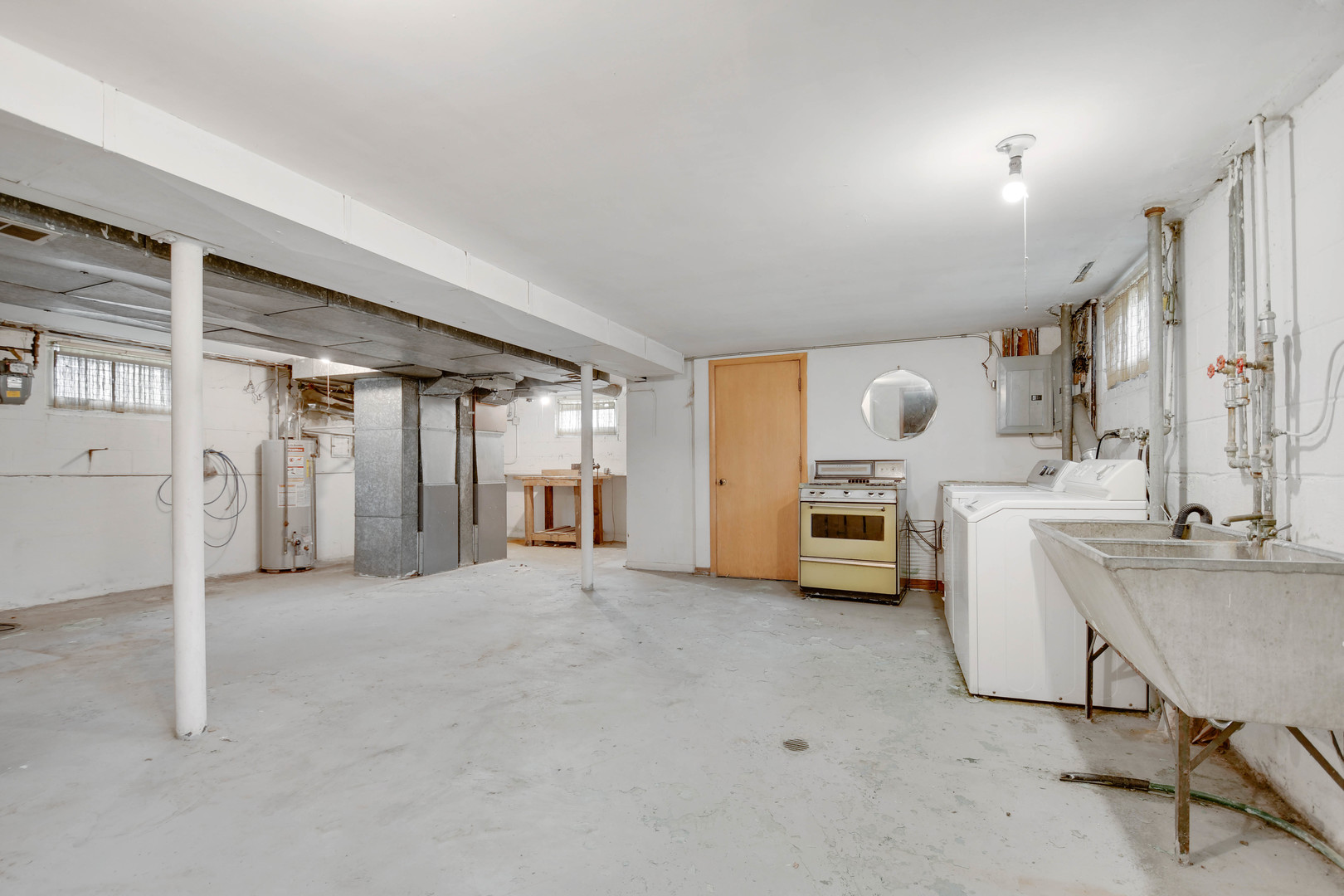 843 West 34th Place Chicago IL 60608