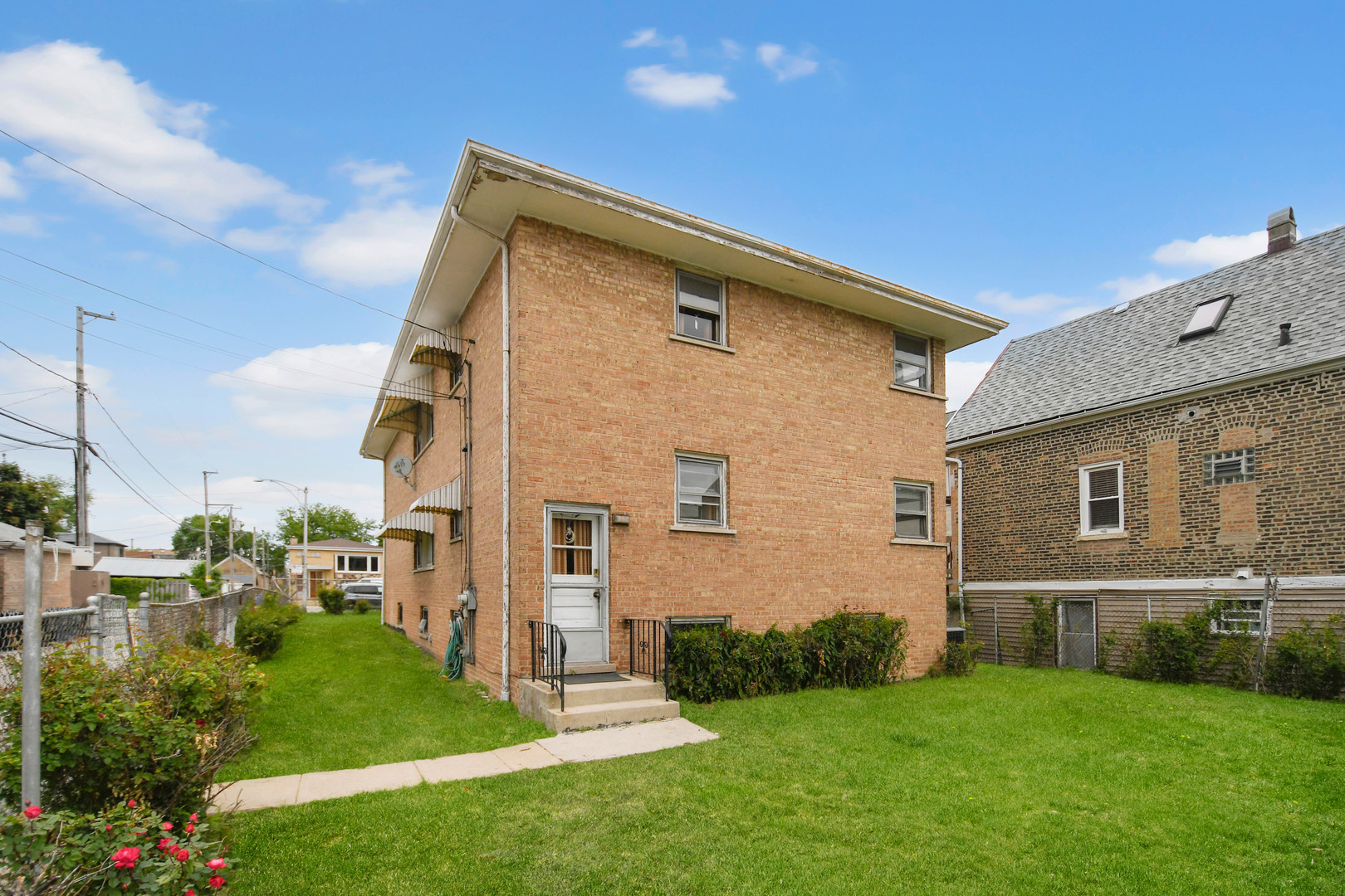 843 West 34th Place Chicago IL 60608