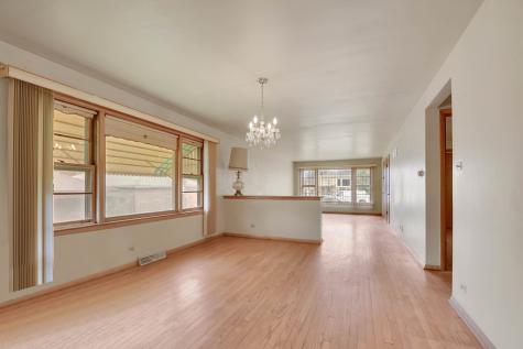 843 West 34th Place Chicago IL 60608