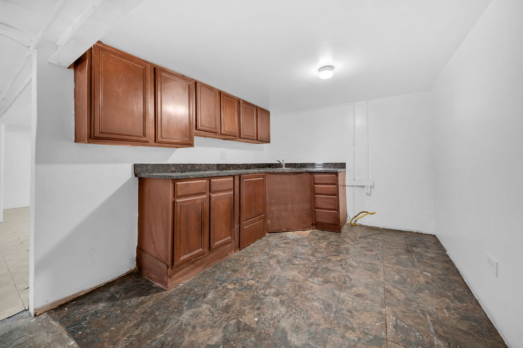 5759 South Campbell Avenue Chicago IL 60629