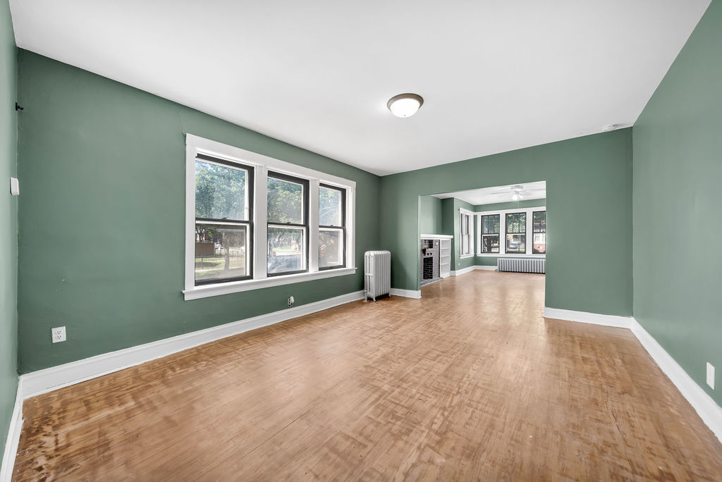 5759 South Campbell Avenue Chicago IL 60629