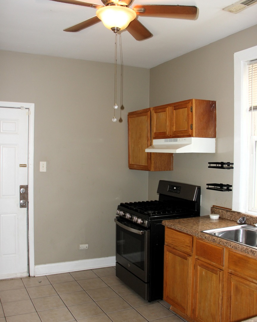 7813 South East End Avenue Chicago IL 60649