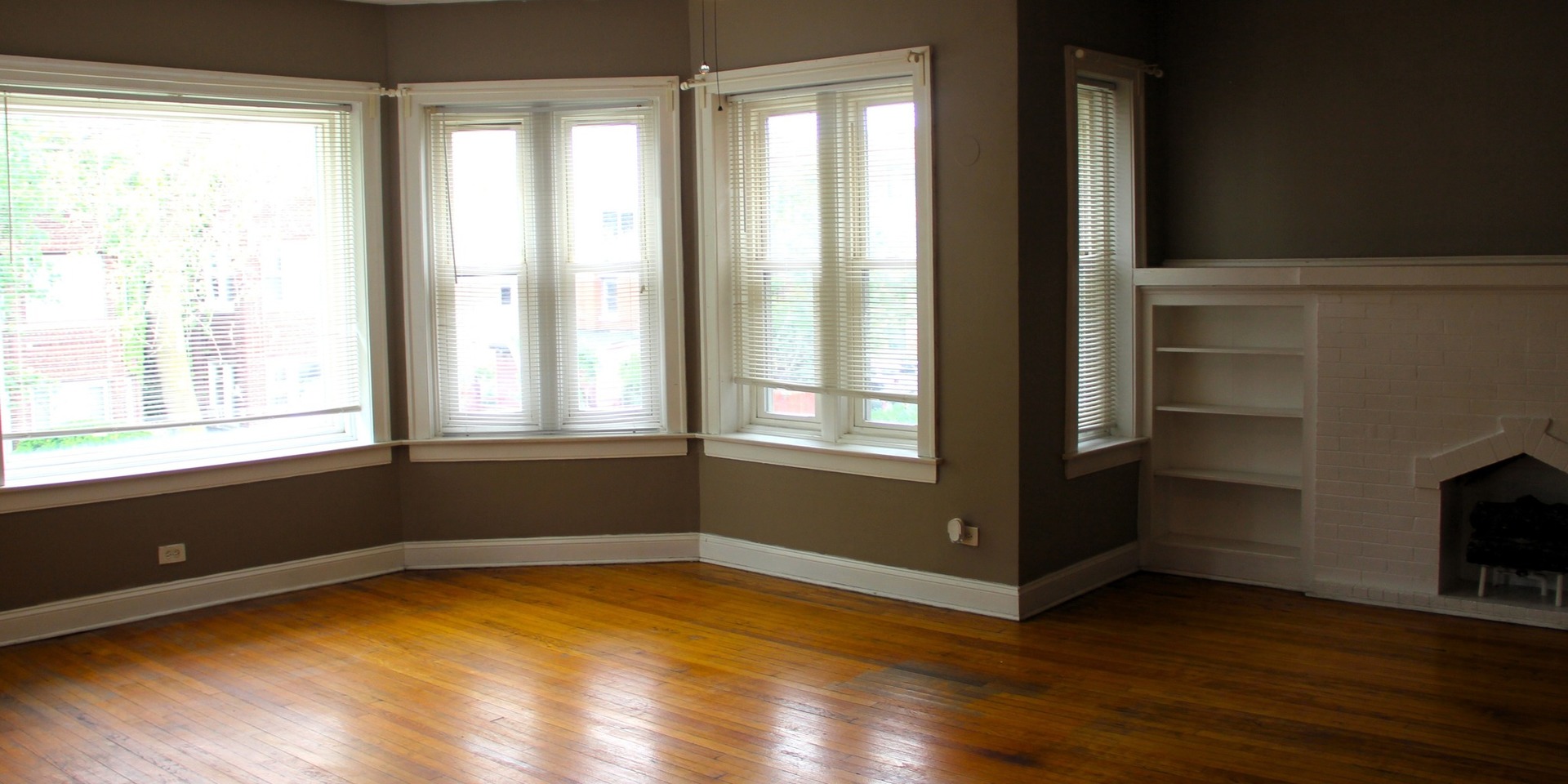 7813 South East End Avenue Chicago IL 60649