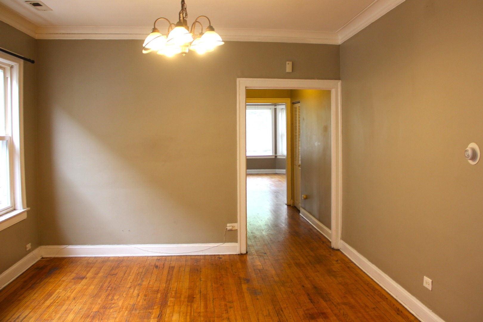 7813 South East End Avenue Chicago IL 60649