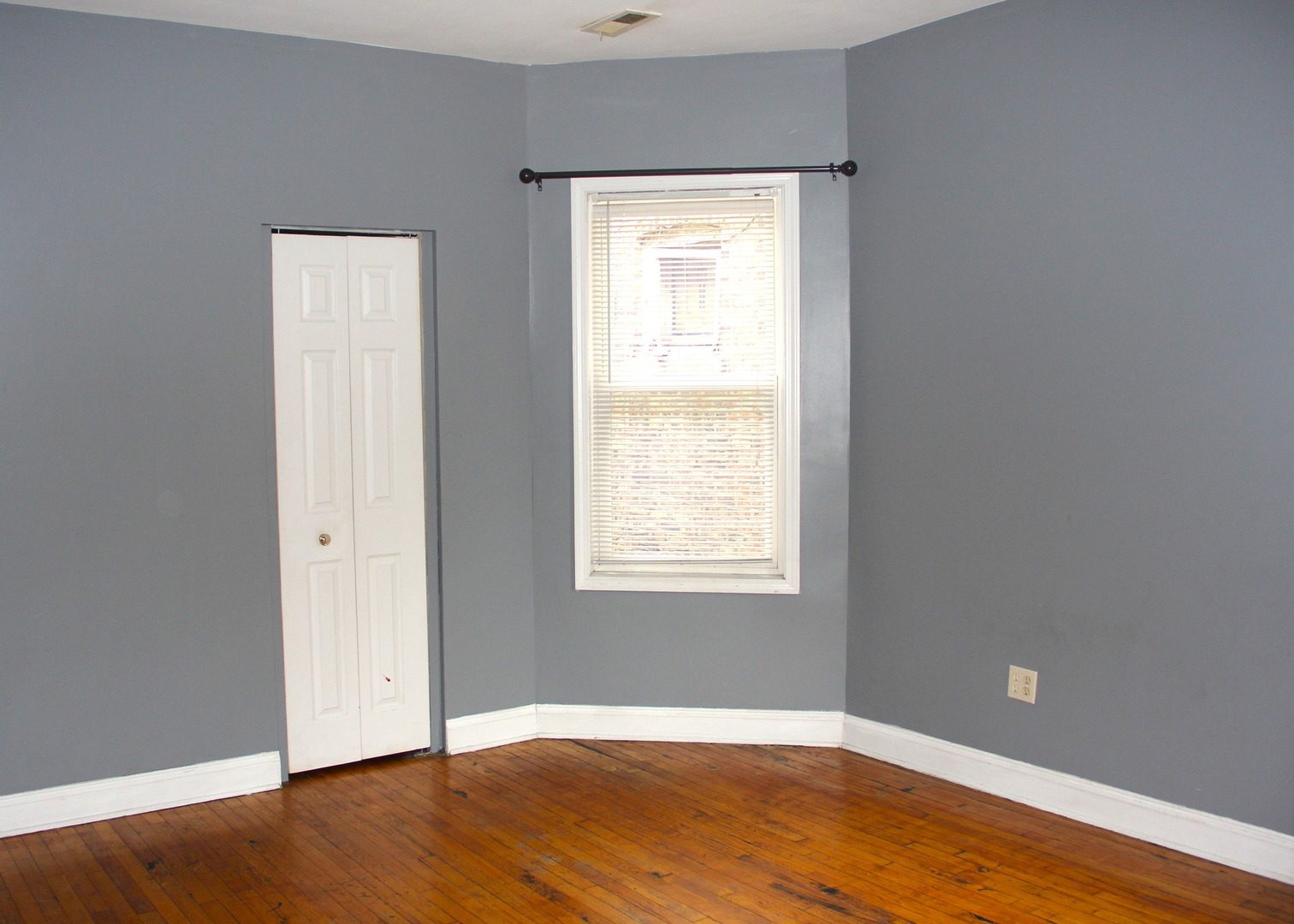 7813 South East End Avenue Chicago IL 60649