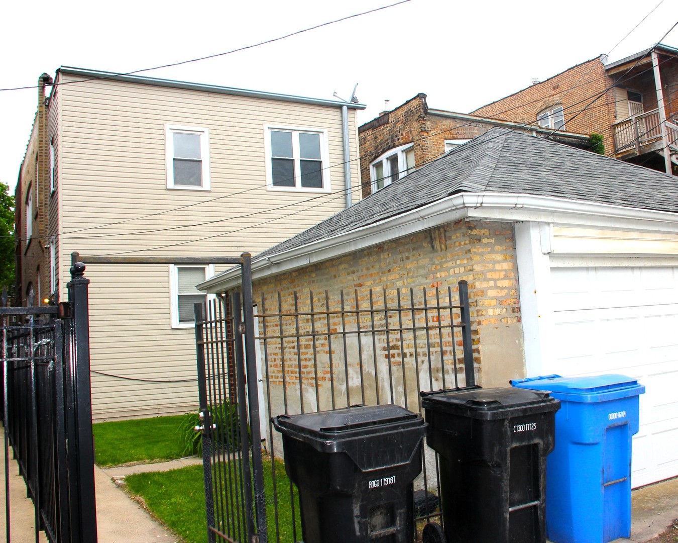 7813 South East End Avenue Chicago IL 60649