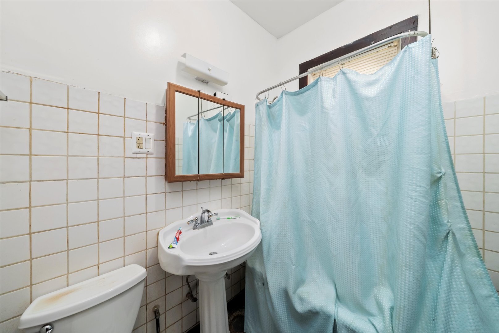 5758 South Honore Street Chicago IL 60636