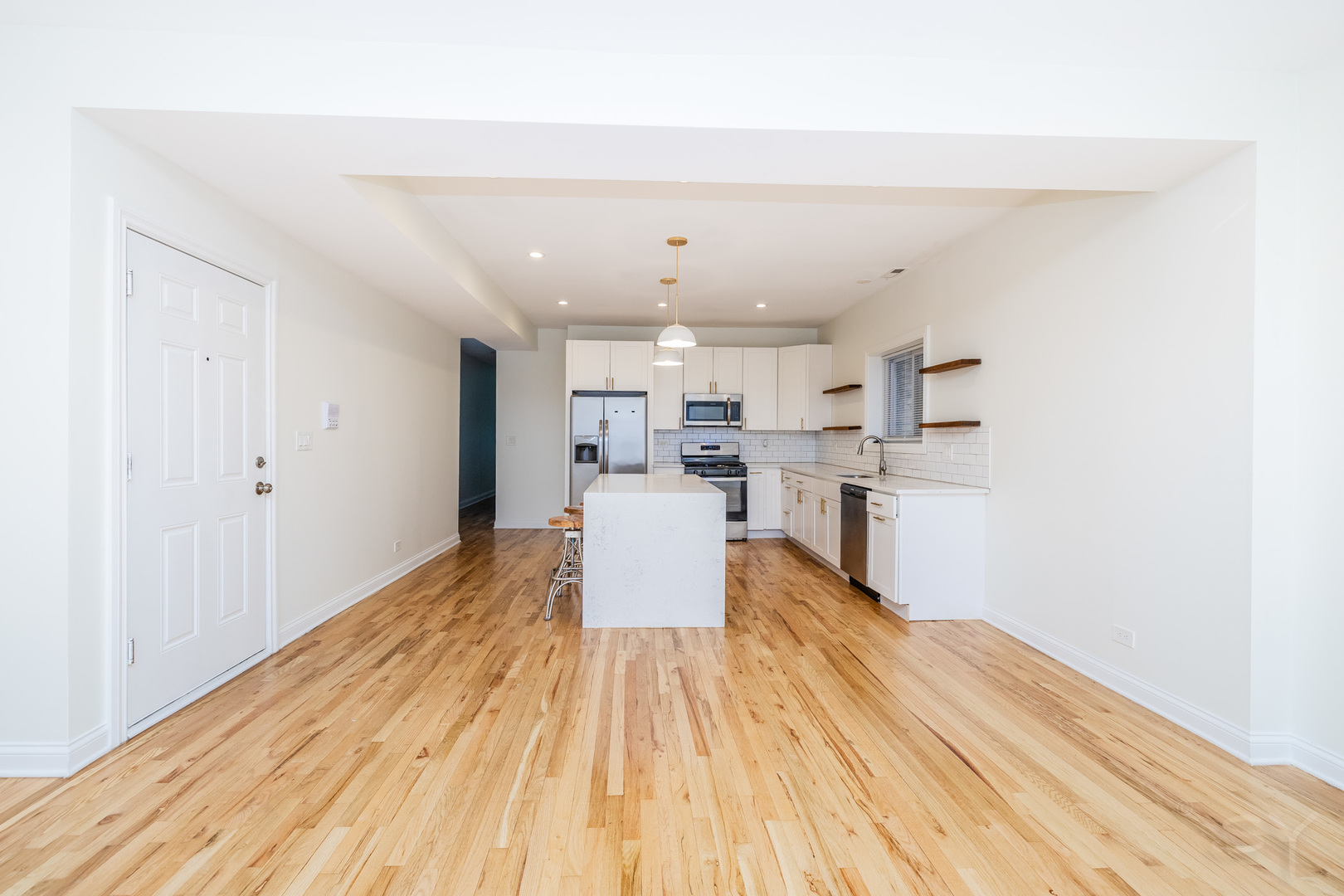 6711 South Paxton Avenue Chicago IL 60649