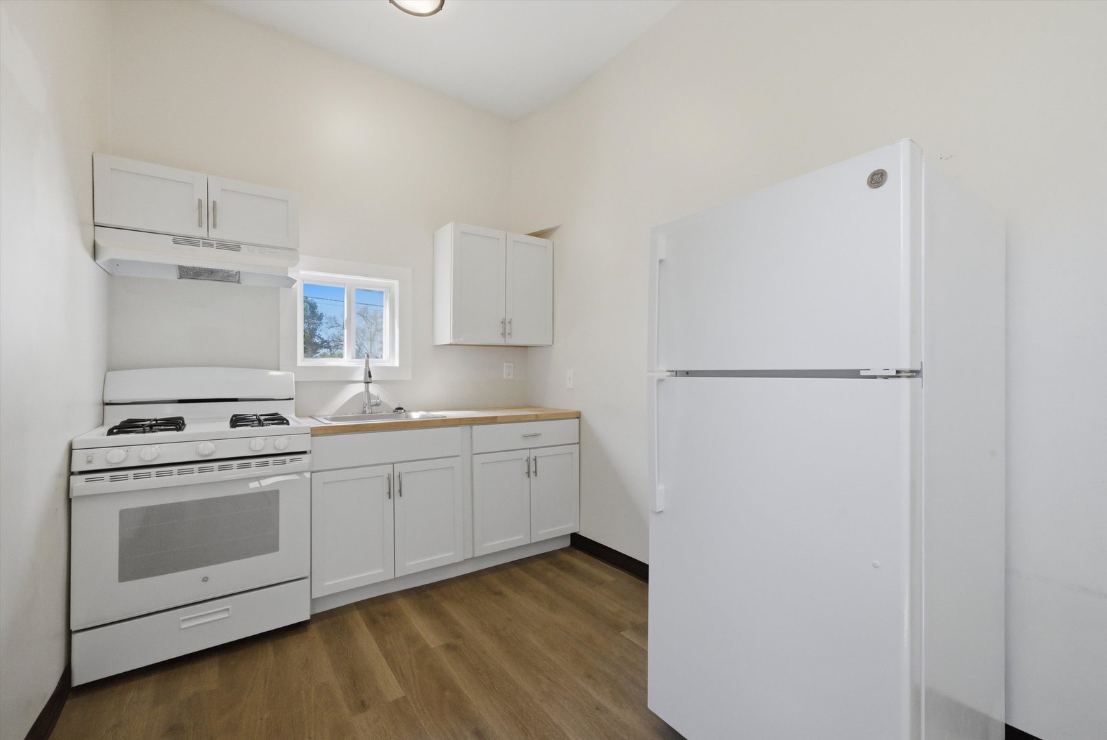 218 Hughes Avenue Lockport IL 60441