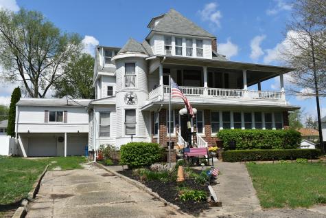 330 East Locust Street Watseka IL 60970