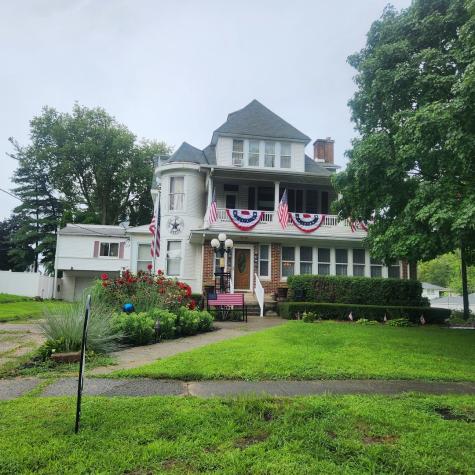 330 East Locust Street Watseka IL 60970