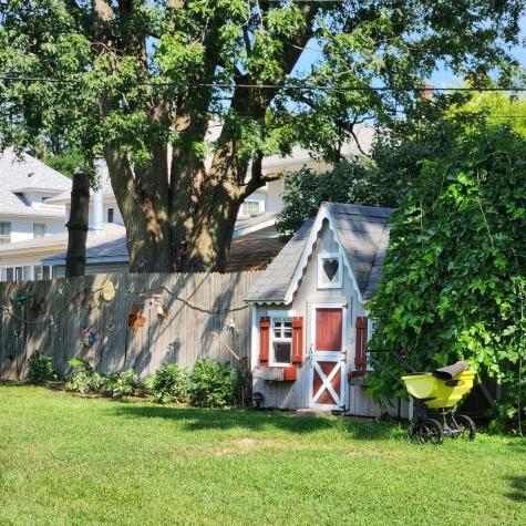 330 East Locust Street Watseka IL 60970