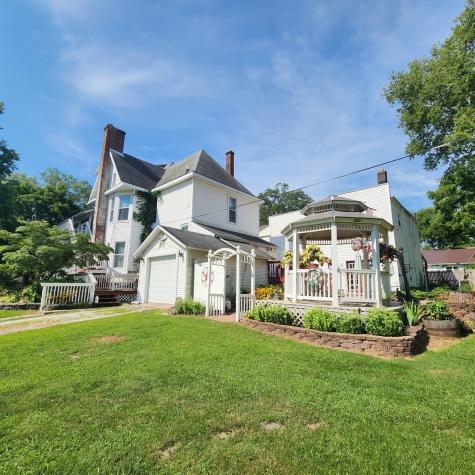 330 East Locust Street Watseka IL 60970