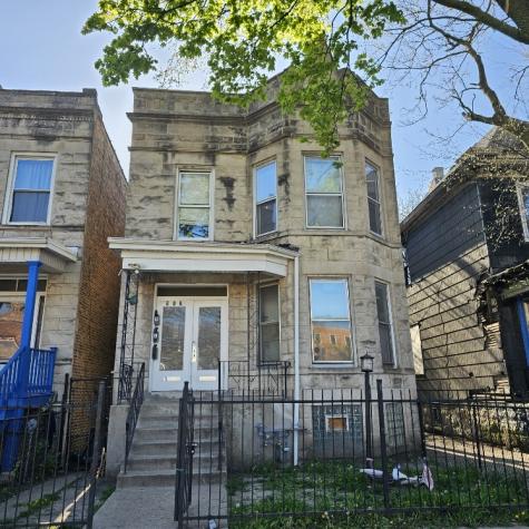 212 North Leamington Avenue Chicago IL 60644