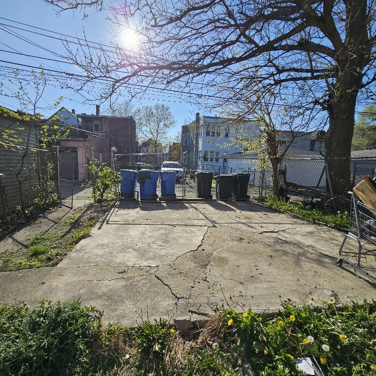 212 North Leamington Avenue Chicago IL 60644
