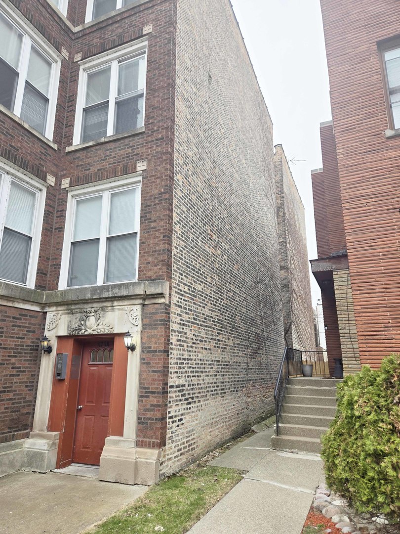 6730 South Merrill Avenue Chicago IL 60649