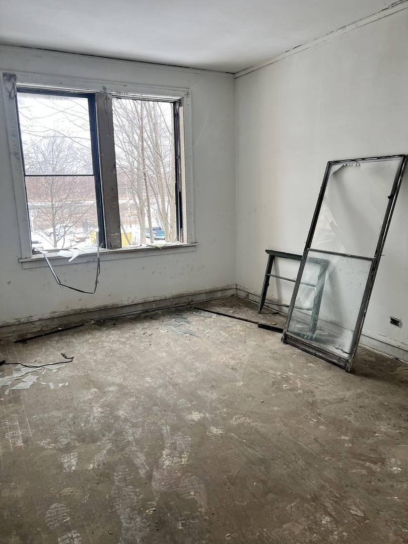 3827 West Fillmore Street Chicago IL 60624
