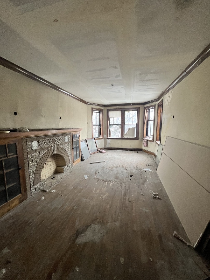 3827 West Fillmore Street Chicago IL 60624
