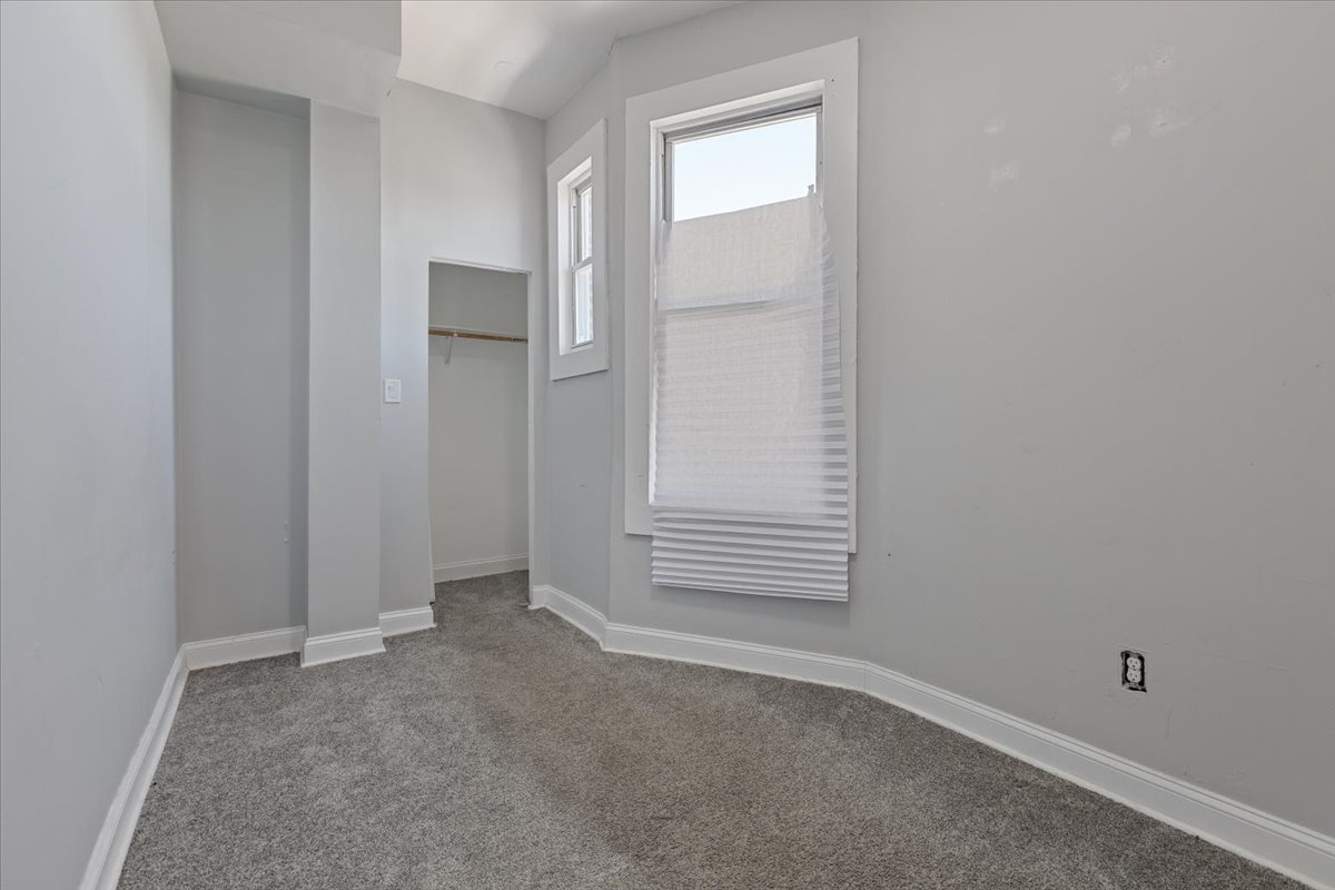 5319 South Indiana Avenue Chicago IL 60615