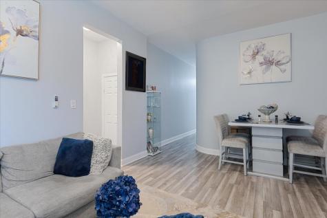 5319 South Indiana Avenue Chicago IL 60615