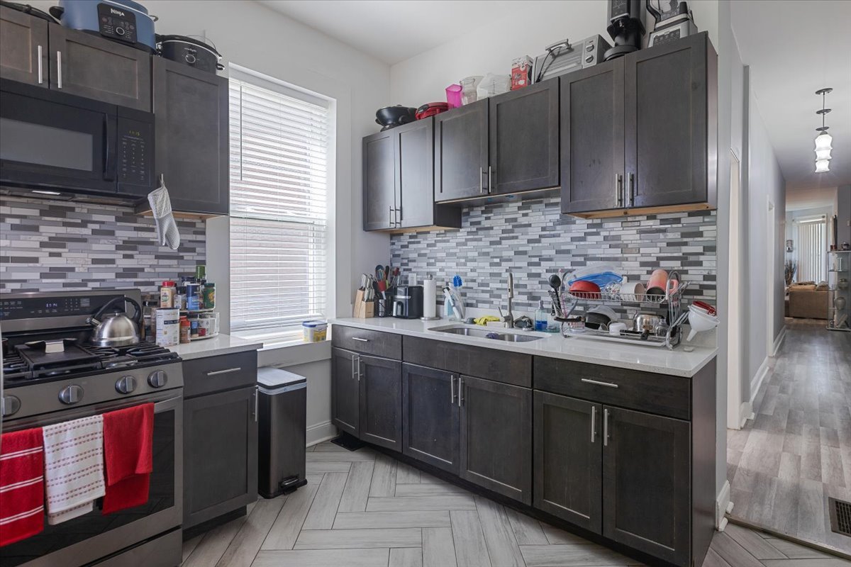 5319 South Indiana Avenue Chicago IL 60615