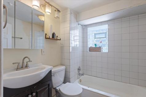 5319 South Indiana Avenue Chicago IL 60615