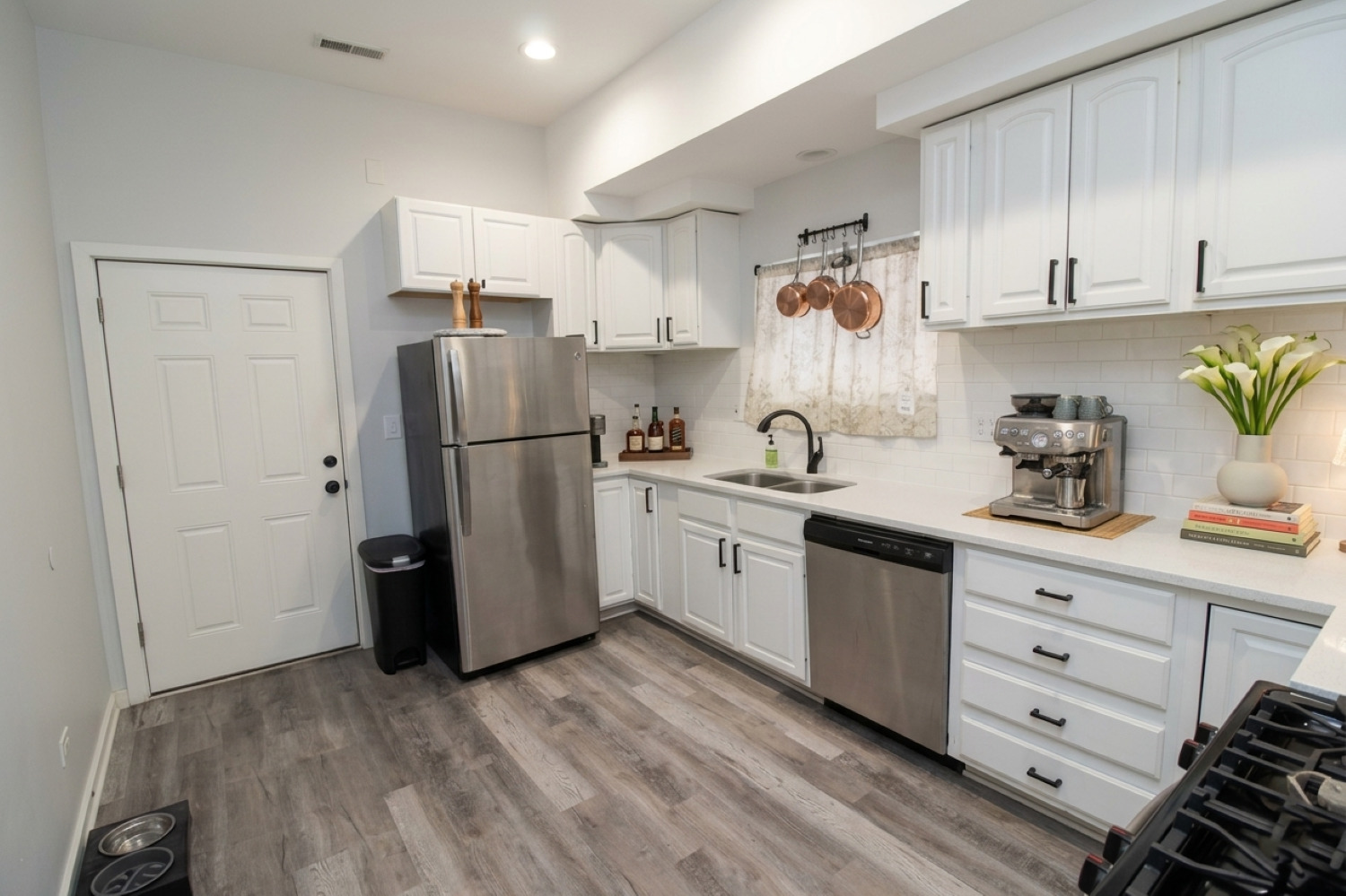 3541 North Damen Avenue Chicago IL 60618