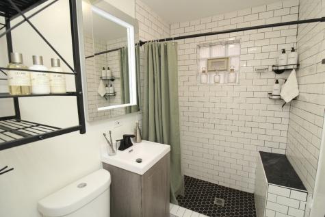 3541 North Damen Avenue Chicago IL 60618