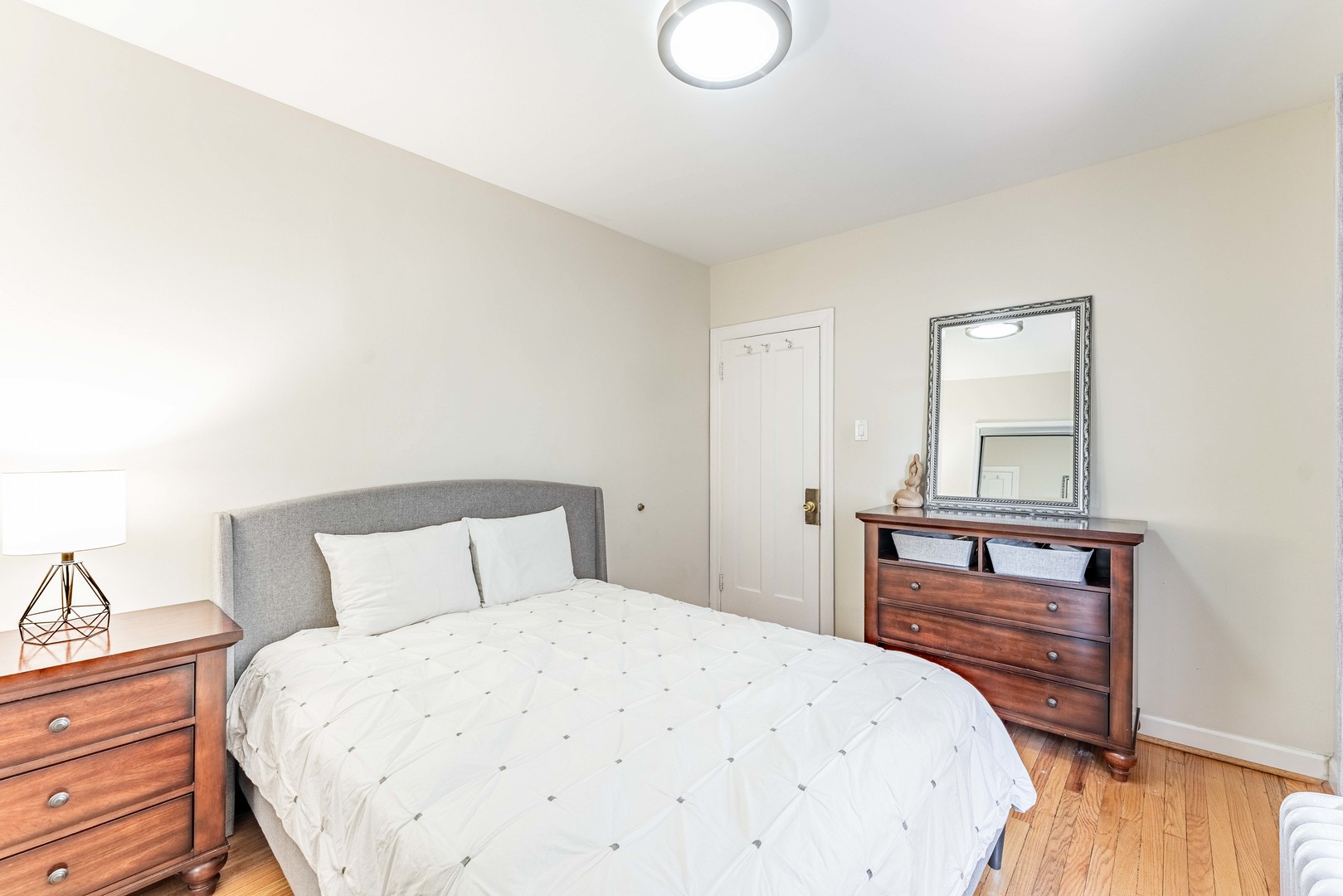 5615 West Henderson Street Chicago IL 60634