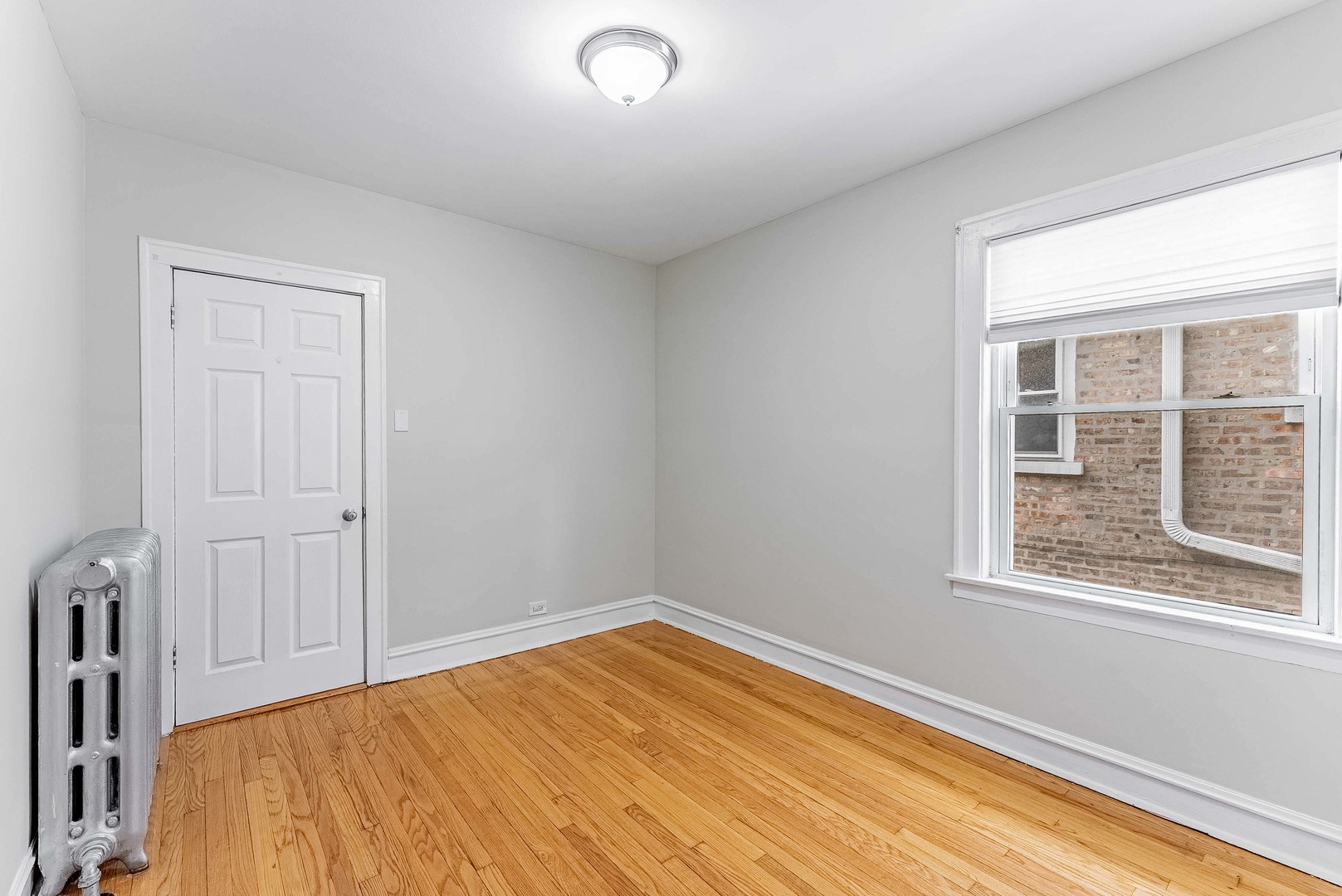 5615 West Henderson Street Chicago IL 60634