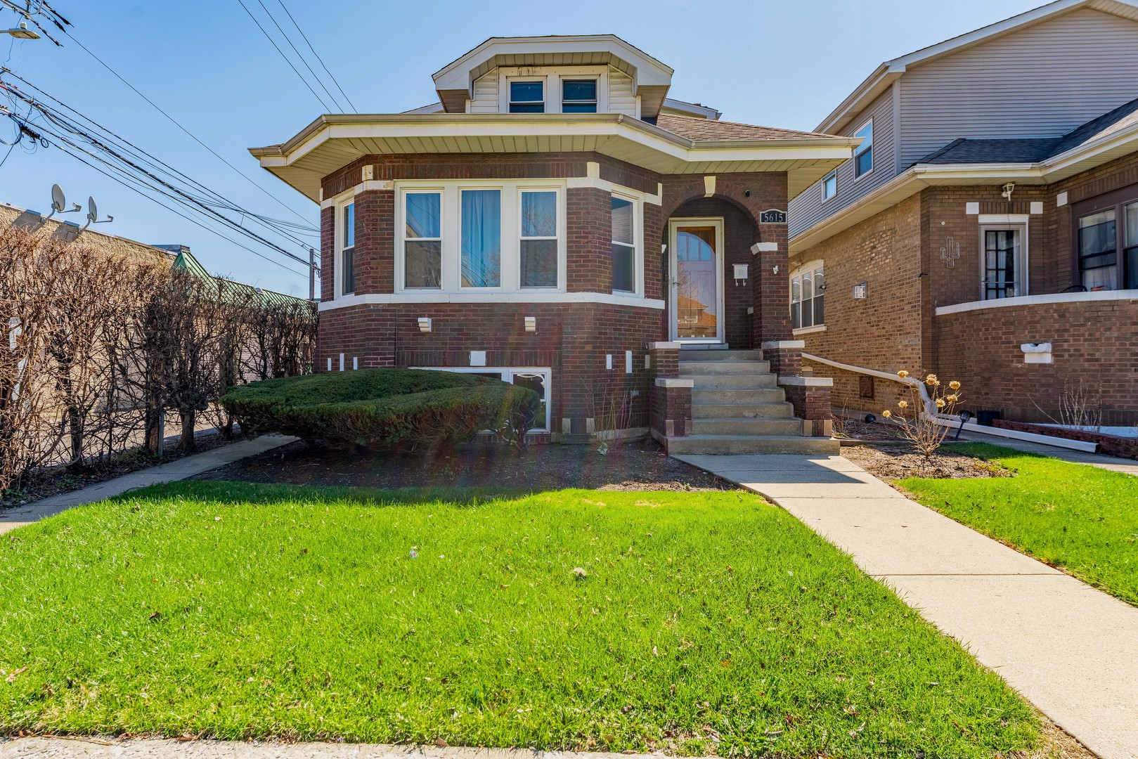 5615 West Henderson Street Chicago IL 60634