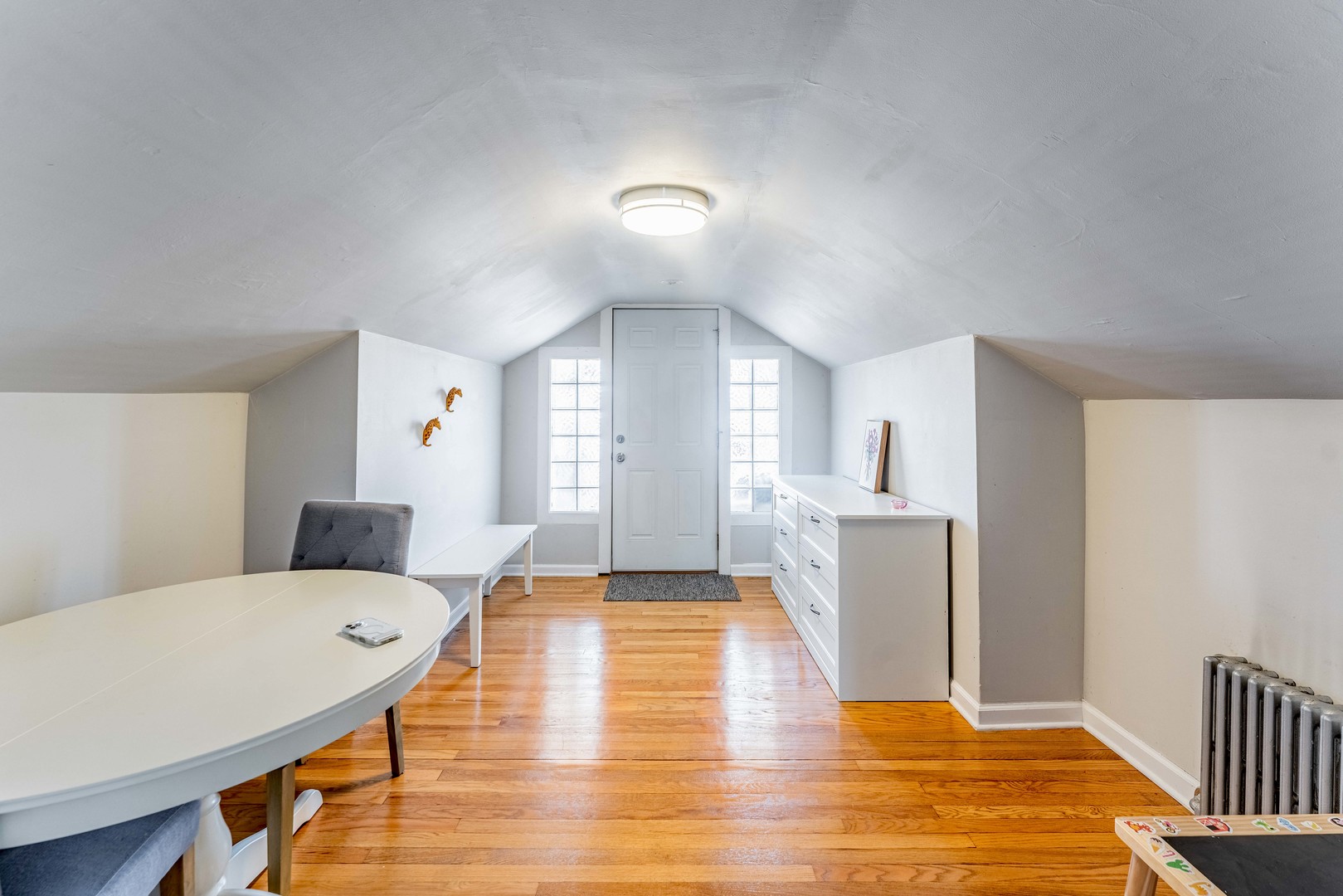 5615 West Henderson Street Chicago IL 60634