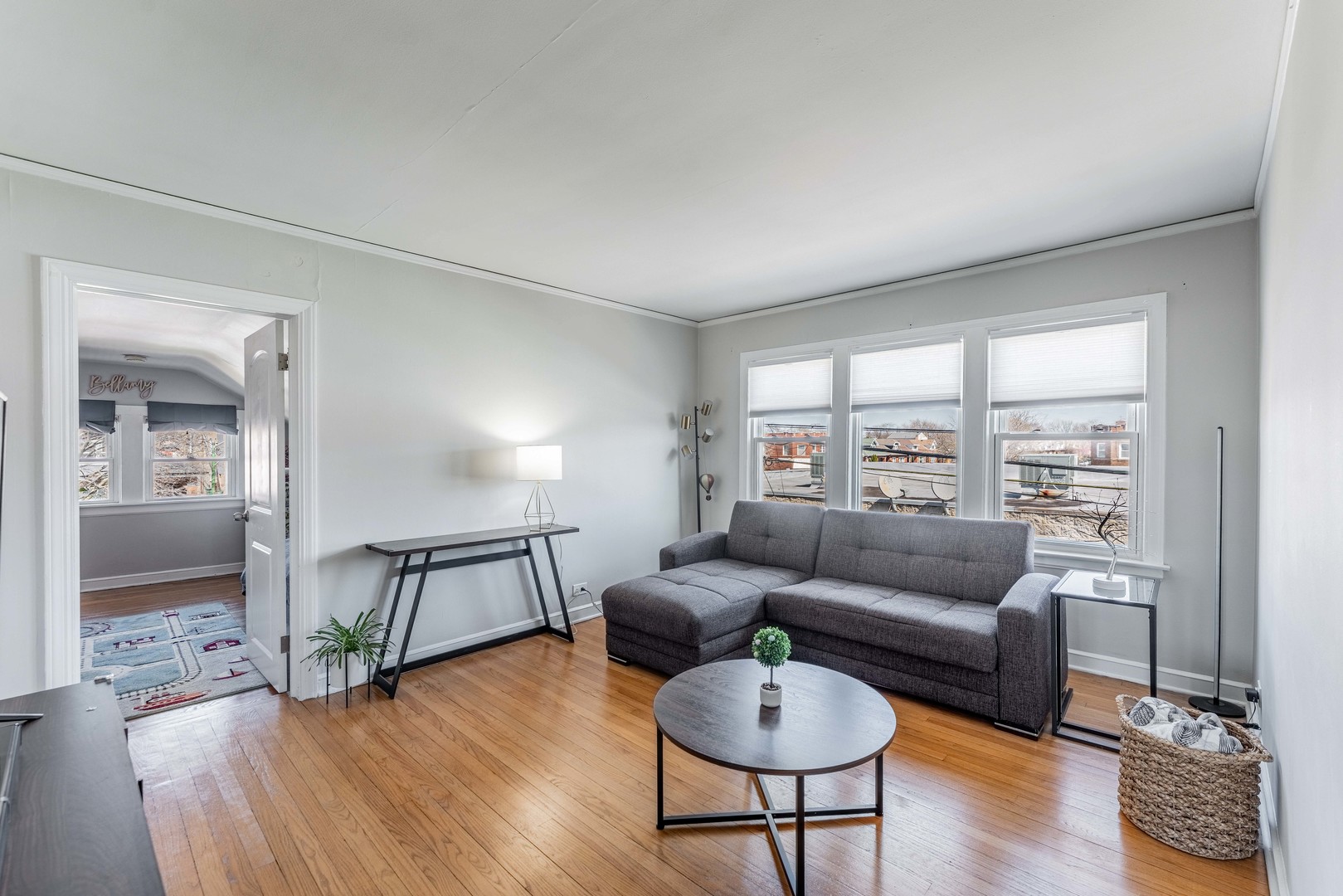 5615 West Henderson Street Chicago IL 60634