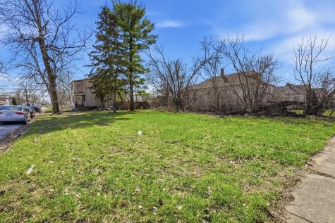 122 West 150th Street Harvey IL 60426