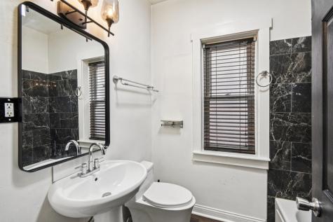 412 North Pine Avenue Chicago IL 60644