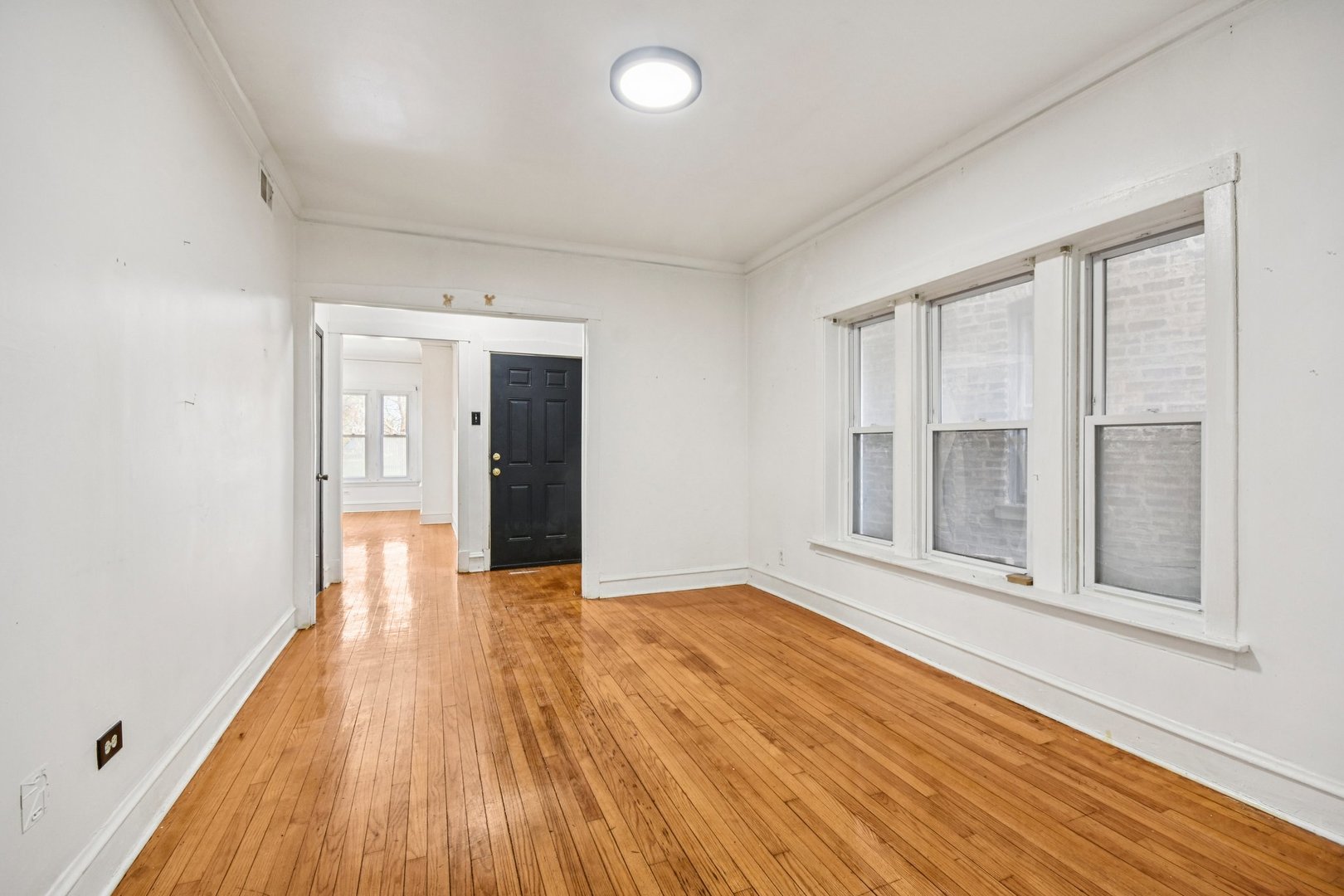 412 North Pine Avenue Chicago IL 60644