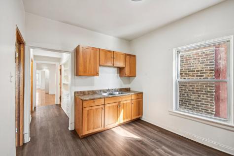 412 North Pine Avenue Chicago IL 60644