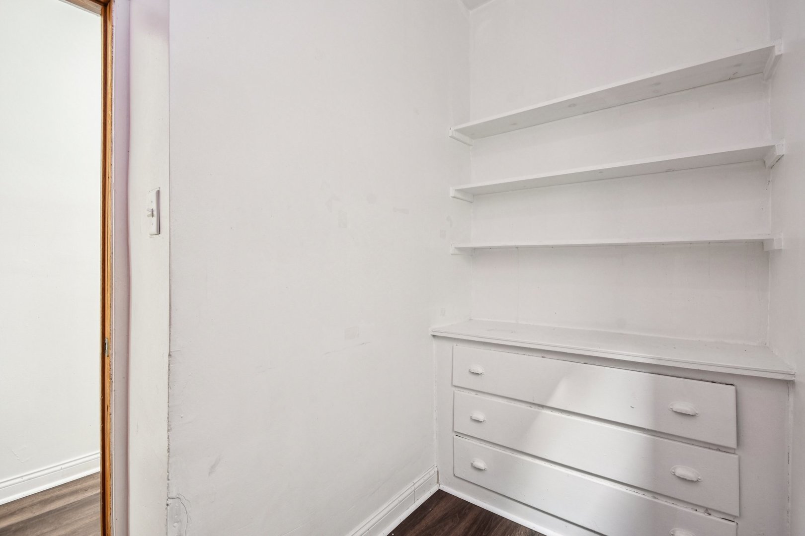 412 North Pine Avenue Chicago IL 60644