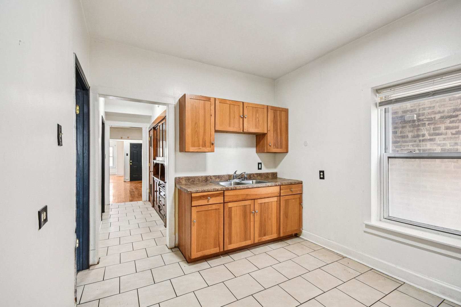 412 North Pine Avenue Chicago IL 60644