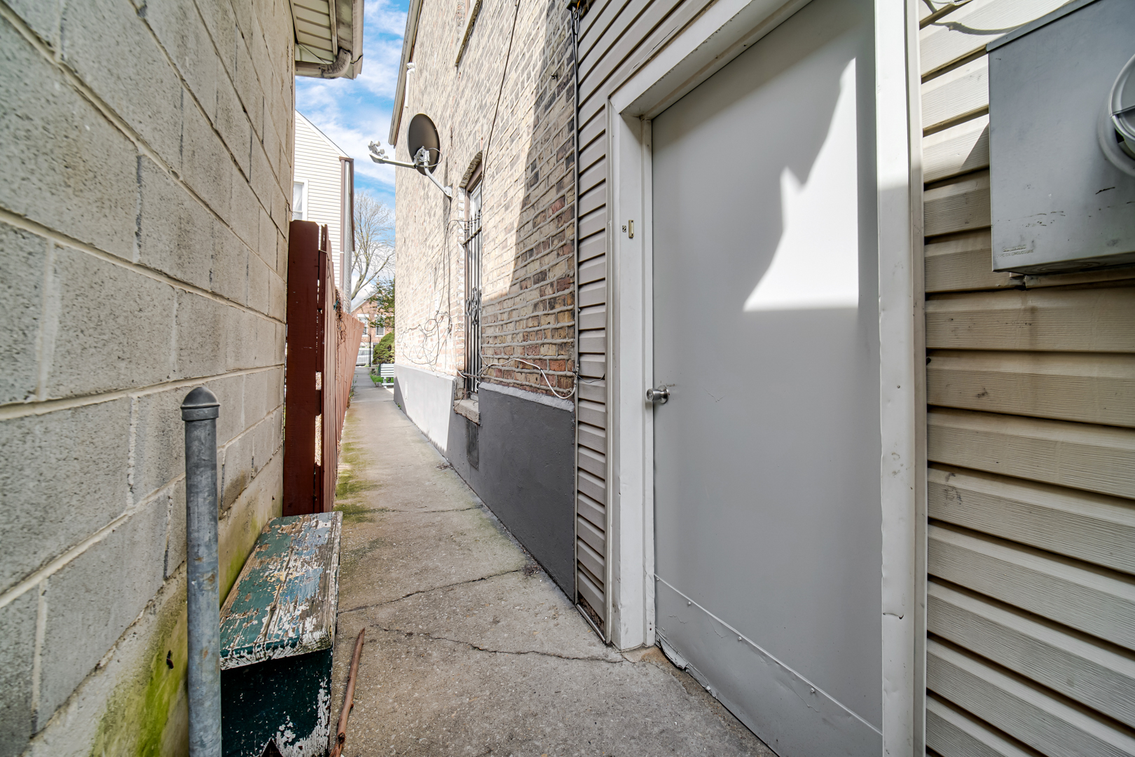 2631 South Sawyer Avenue Chicago IL 60623