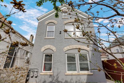 2631 South Sawyer Avenue Chicago IL 60623